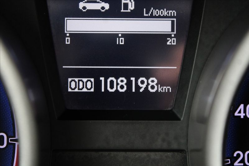 Hyundai ix35 1,6 i  ČR,TAŽNÉ,TRIKOLOR PLUS - fotka 9 z 27