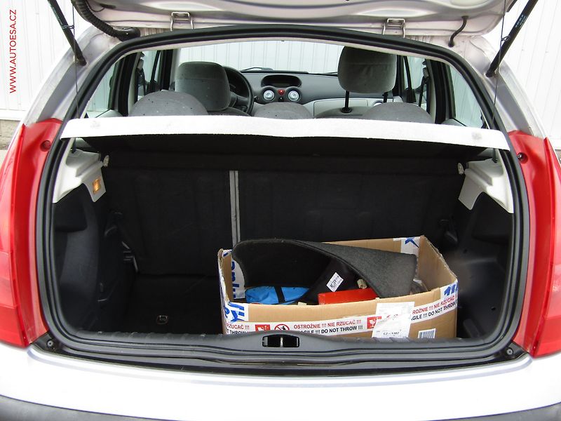 Citroën C3 (2003) 1.4i, Klima - fotka 7 z 15