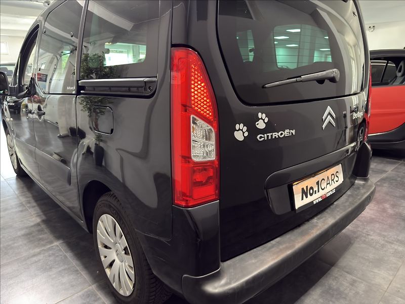 Citroën Berlingo 1,6   i MULTISPACE WEBASTO - fotka 24 z 29