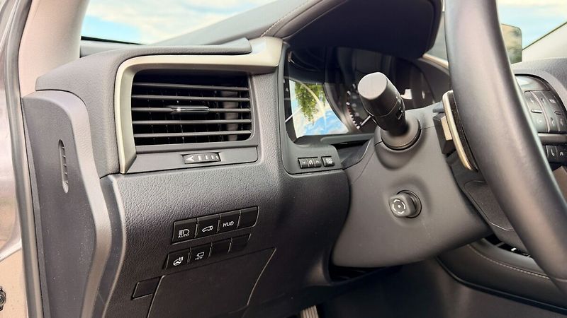 Lexus RX 450h 450H 3,5 HEV LUXURY - fotka 12 z 26