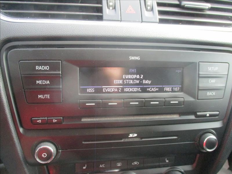 Škoda Octavia 1,6 TDI, DSG,tažné,serv.kniha, - fotka 20 z 44