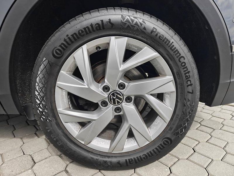 Volkswagen Tiguan Elegance 4Motion 2,0TDI - fotka 26 z 28