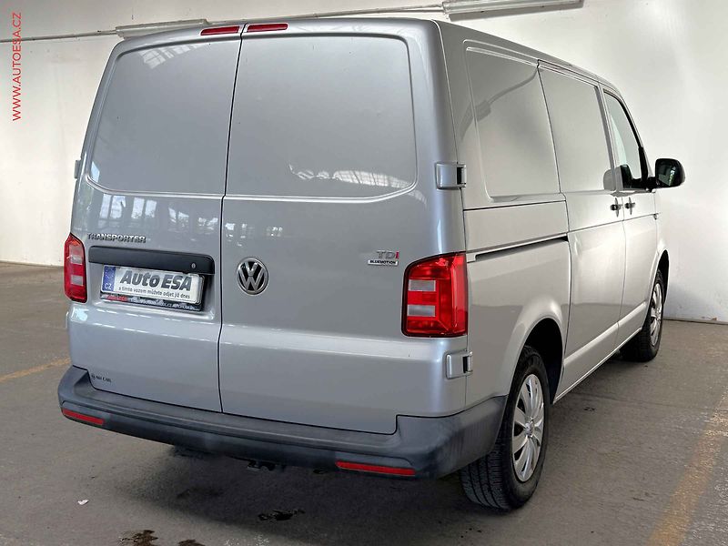 Volkswagen Transporter (2016) 2.0TDi L1H1, ČR, 103kW, AC - fotka 4 z 12