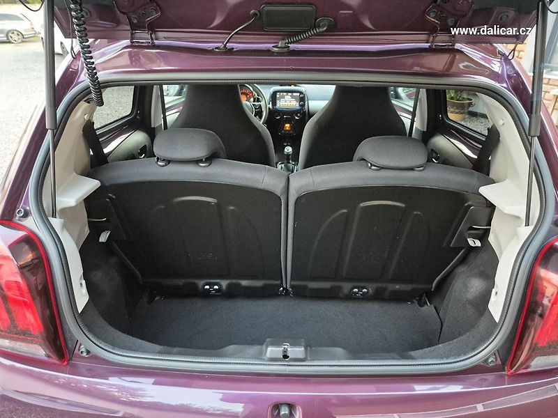 Peugeot 108 (2015) 1.0VTi 51KW Active Klimatronik - fotka 17 z 54