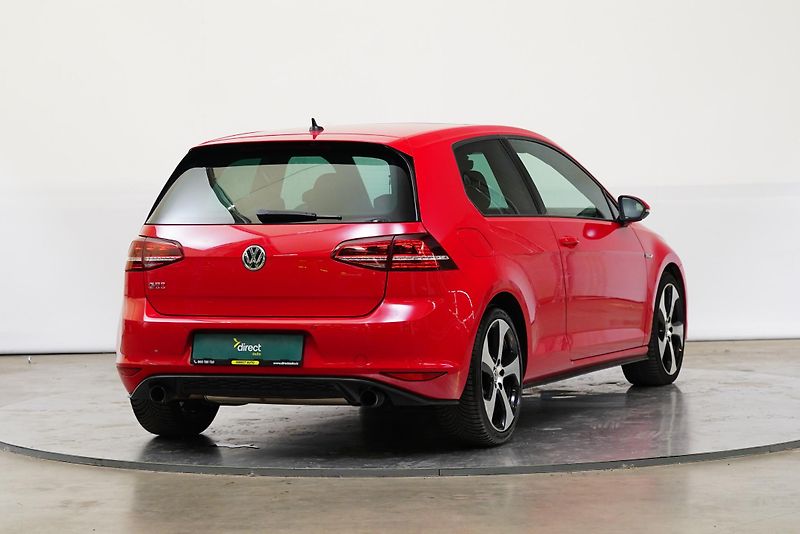 Volkswagen Golf - fotka 2 z 25