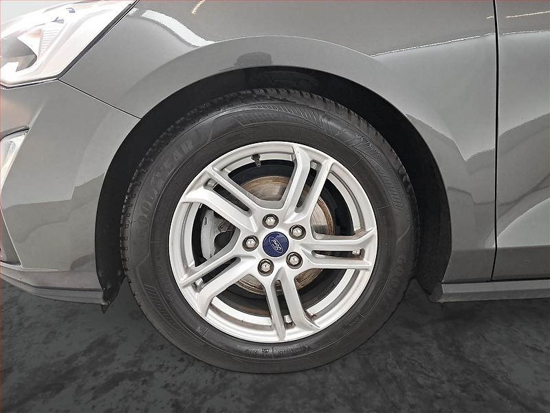 Ford Focus (2018) 1.0 EcoBoost, Serv.kniha, Navi - fotka 15 z 18