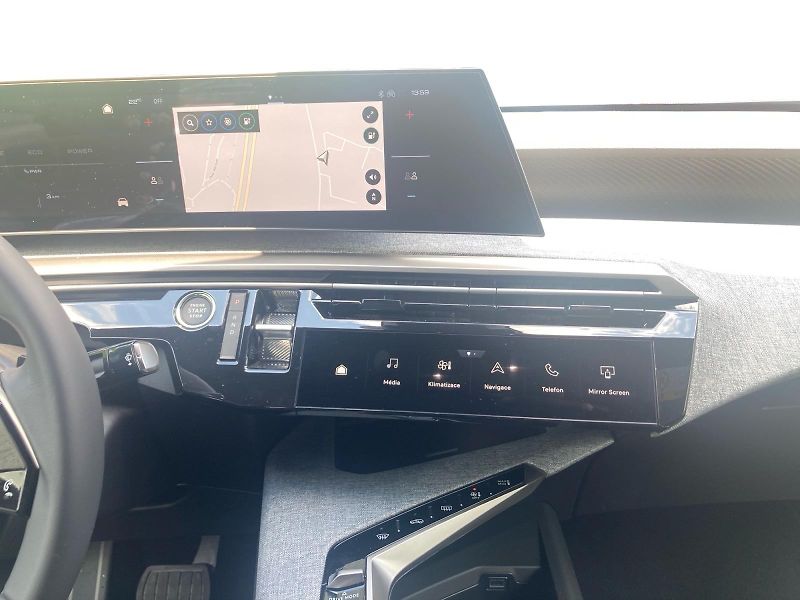 Peugeot 3008 (2026) BUSINESS Elektromotor 157 kW  - fotka 11 z 15
