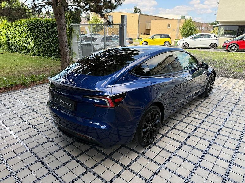 Tesla Model 3 Long Range AWD Tažné - fotka 38 z 40
