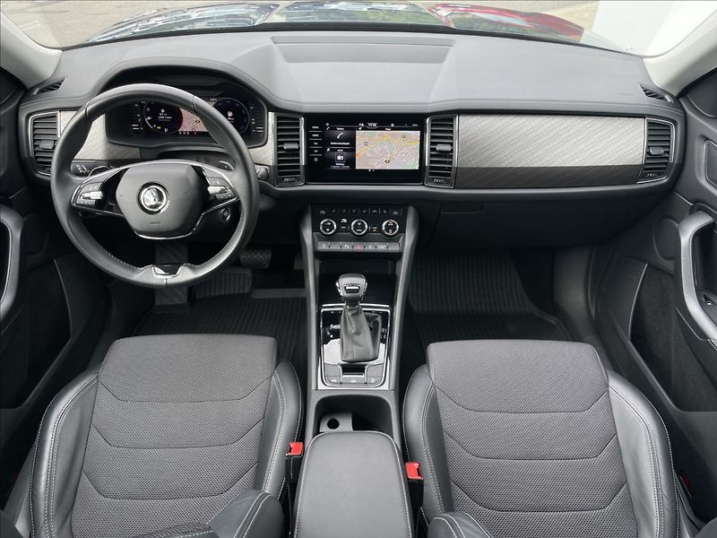 Škoda Kodiaq 2,0 TDI DSG Style NAVI+ACC+LED - fotka 6 z 24