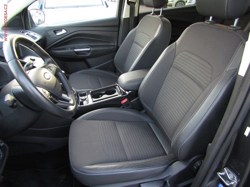 Ford Kuga (2018) 1.5EB, Titanium, navi, kamera - fotka 9 z 17