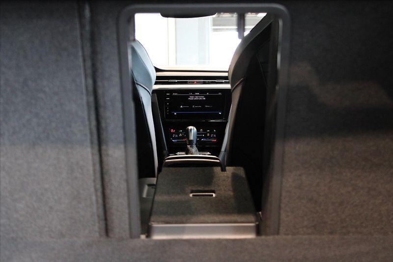 Volkswagen Arteon TDi DSG R-Line Shooting Brake - fotka 30 z 35