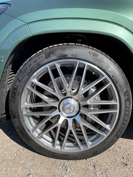 Mercedes-Benz GLS (2026) 63 S 4MATIC+ - fotka 5 z 6