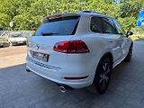 Volkswagen Touareg (2012) 3.0 TDi R-LINE 4motion - náhled 4