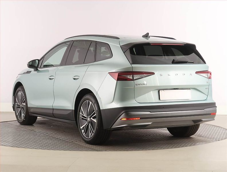 Škoda Enyaq (2023) iV 60 (62 kWh), SoH 92% - fotka 4 z 33