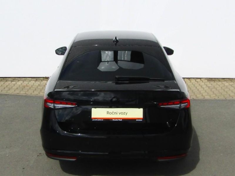 Škoda Superb (2026) Sportline 2.0 TDI 142 kW DSG 4 - fotka 13 z 30