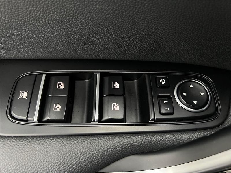 Kia Ceed 1.6 CRDi 100 KW 7DCT EXCLUSIVE - fotka 22 z 24