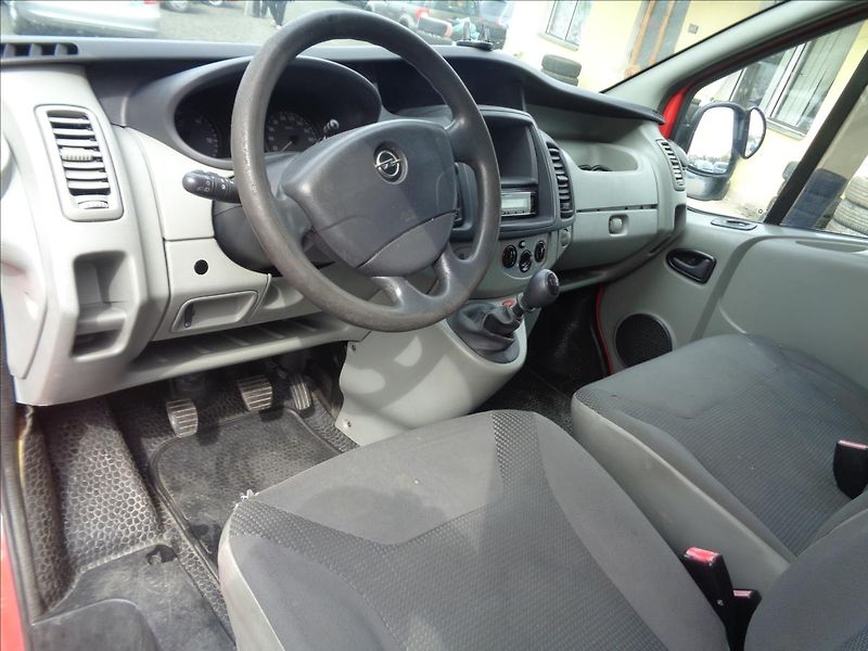 Opel Vivaro 2,0 - fotka 21 z 21