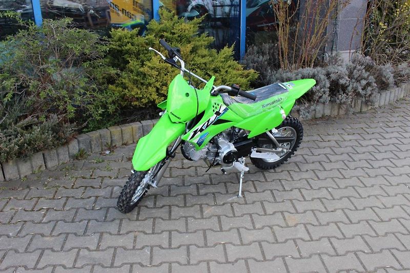 Kawasaki KLX 110 (2026) R 2026 - fotka 6 z 6