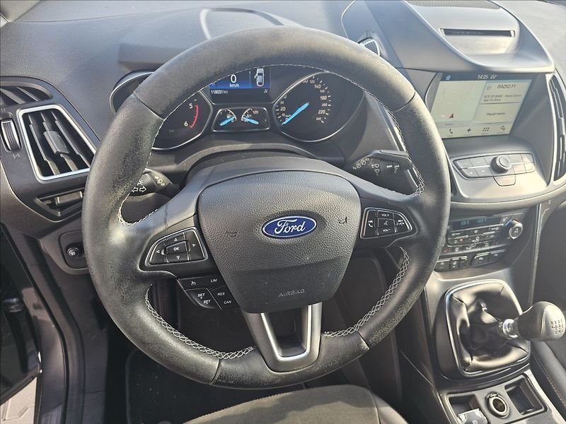 Ford Kuga 2,0 TDCi 110KW STLine KŮŽE NAV - fotka 12 z 44
