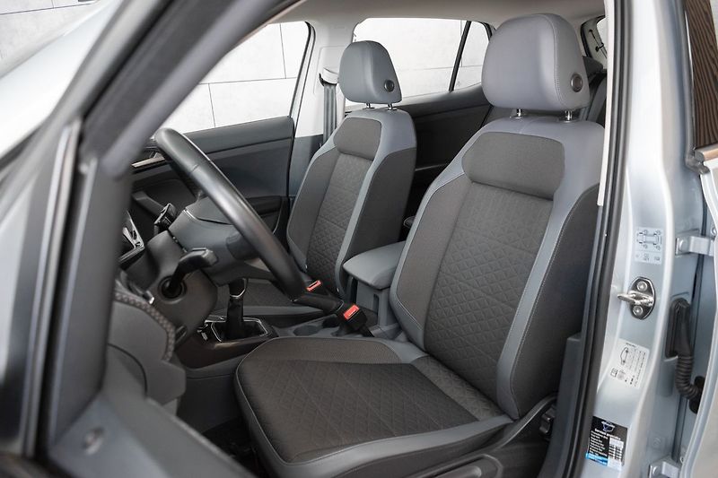 Volkswagen T-Cross TSI 81kW STYLE*KAMERA*ACC*ČR 1 - fotka 10 z 39