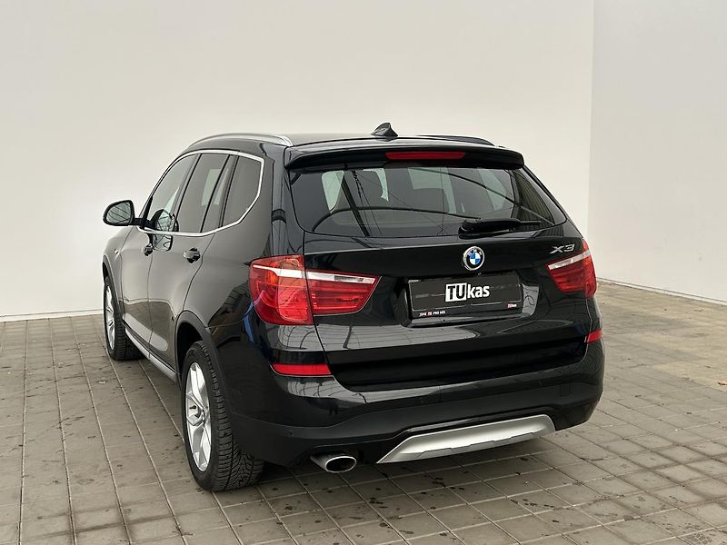BMW X3 2.0 D 4x4 XLINE - fotka 7 z 29
