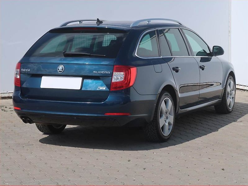 Škoda Superb (2014) Ambition 2.0 TDI, Automat - fotka 5 z 19