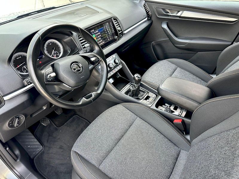 Škoda Karoq (2021) 1.0 TSI 81 kW Ambition - fotka 6 z 23