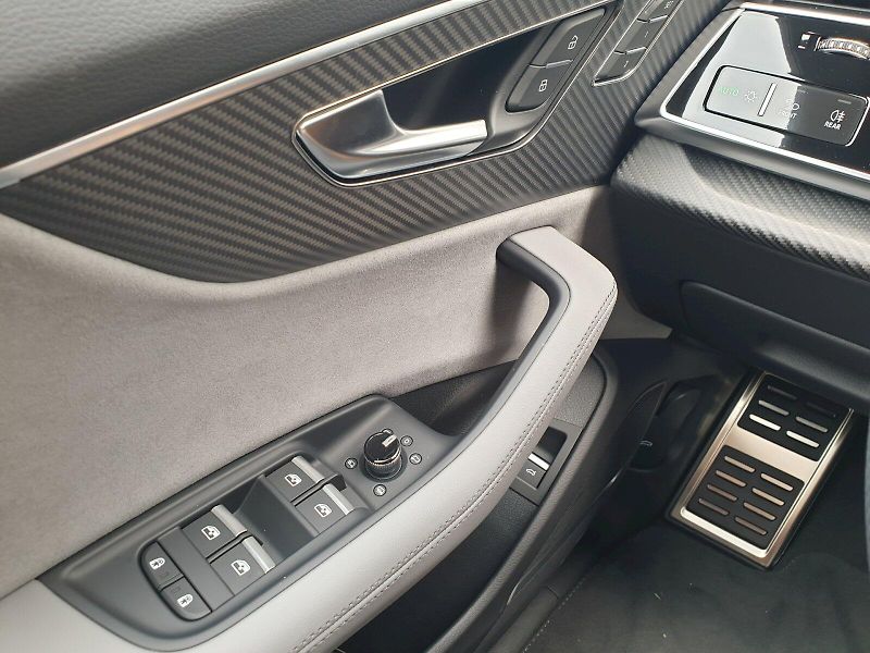 Audi Q8 (2026) SUV 60 TFSI e quattro 360kW - fotka 20 z 31
