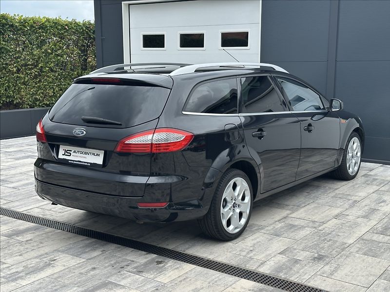 Ford Mondeo 2,3 160PS  Titanium A/T - fotka 7 z 46