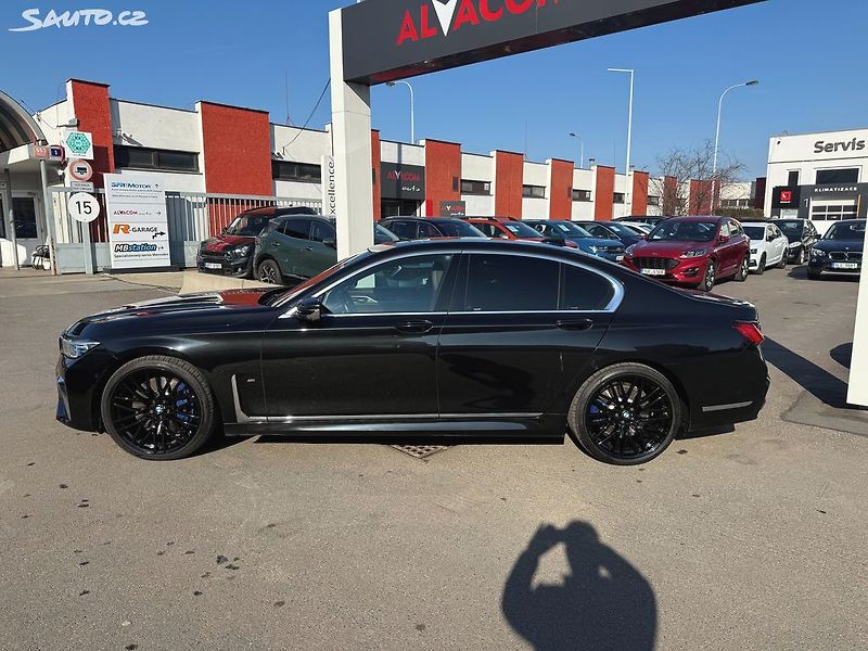 BMW Řada 7 730D koupeno v ČR DPH - fotka 9 z 50