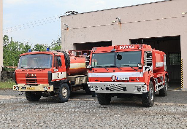 Stará a nová cisterna na vodu pro hasiče těžební společnosti Vršanská Uhelná., zdroj: Se svolením Jana Pimpera