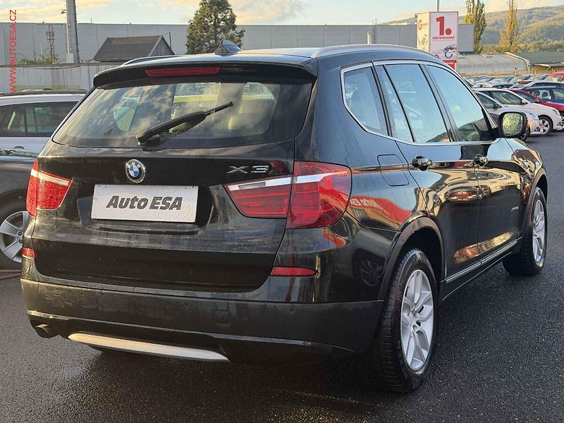 BMW X3 (2011) 2.0d xDrive 20d, Automat - fotka 4 z 19