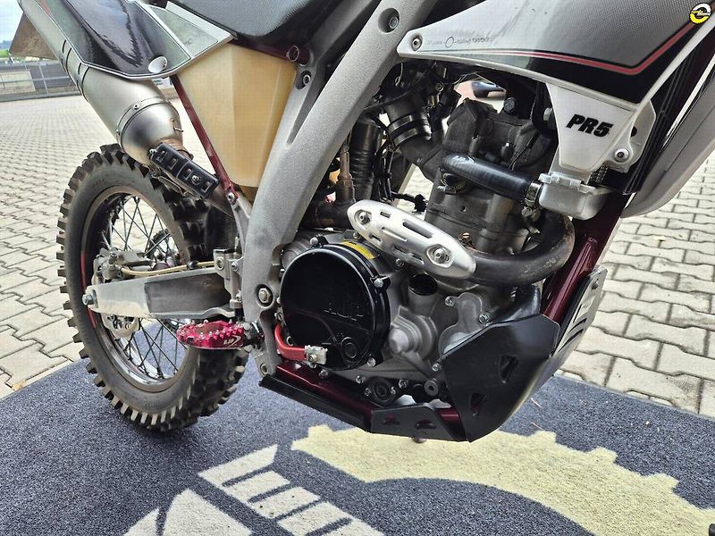 AJP PR5 250 Enduro (2014) 2014) – 1630 km, STK do 2028 - fotka 16 z 20