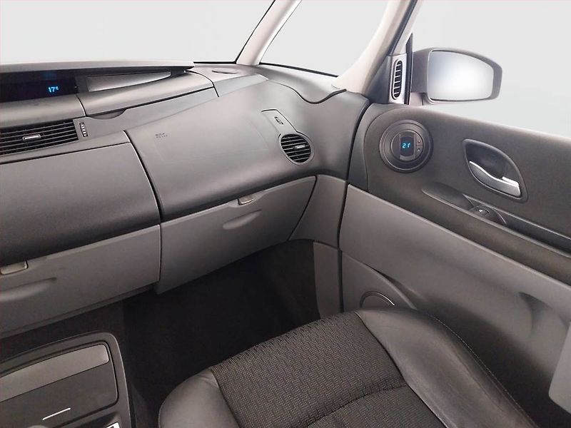 Renault Espace (2006) 2.0 T, 7 míst, Serv.kniha - fotka 8 z 19
