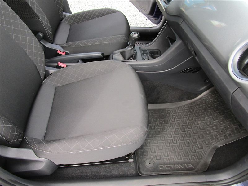 Škoda Citigo 1.0MPi Style Klima - fotka 20 z 44