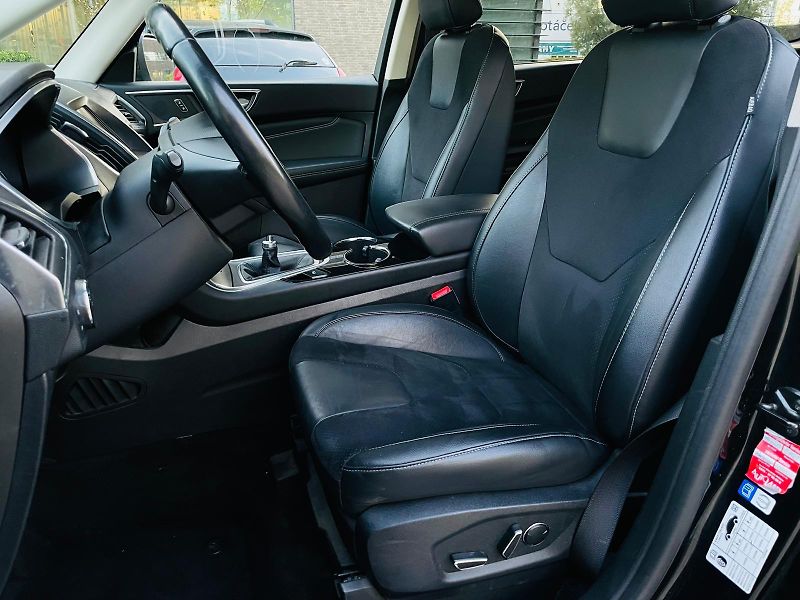 Ford Galaxy 2.0TDCi MANUÁL 7MÍST VÝHŘEV - fotka 31 z 57