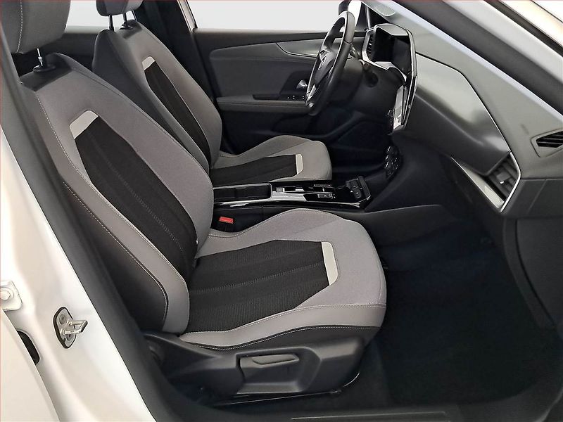 Opel Mokka (2022) Electric 50 kWh, SoH 90% - fotka 9 z 27