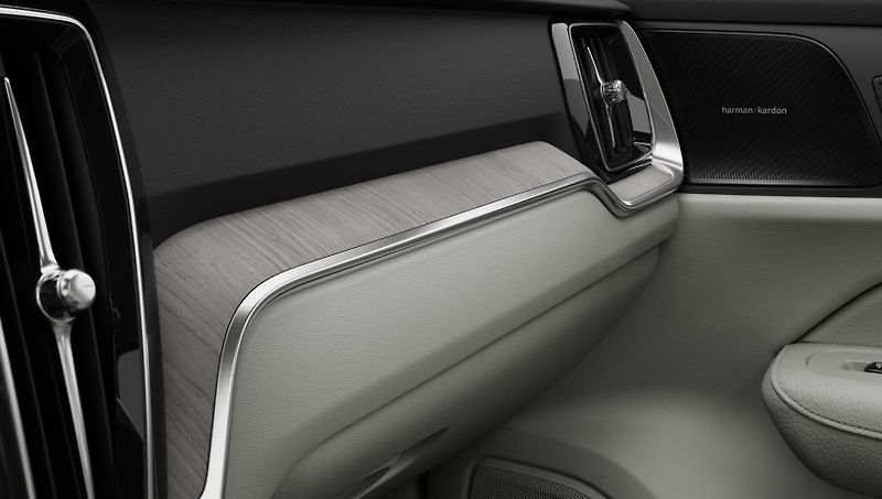 Volvo V60 (2026) B4 BRIGHT PLUS AUT - fotka 6 z 18