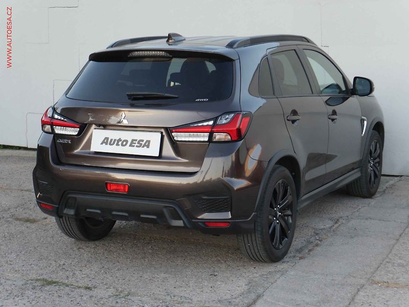 Mitsubishi ASX (2020) 2.0 MiVEC 4x4, AT, LED, navi - fotka 6 z 18