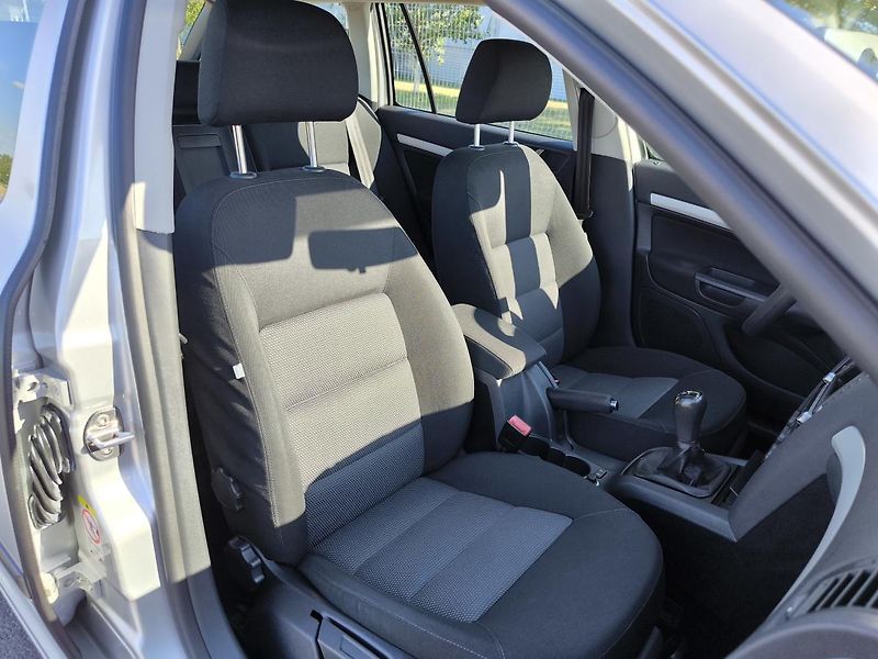 Škoda Octavia (2007) 1,9TDI 77kW *NOVÉ ROZVODY* - fotka 21 z 59