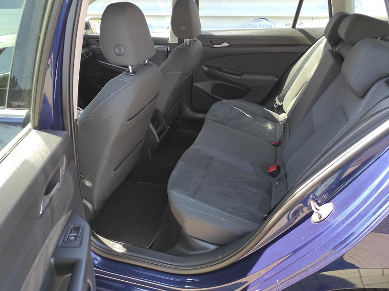 Volkswagen Golf 2,0TDi 110kW, Style, ČR, - fotka 11 z 59