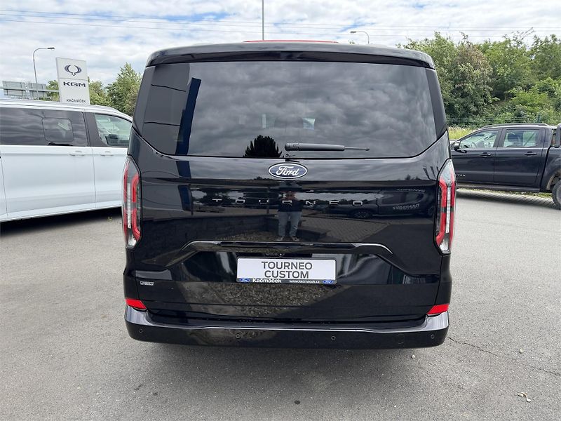 Ford Tourneo Custom (2025) Titanium X L2, Tourneo, 2.5 Du - fotka 4 z 22