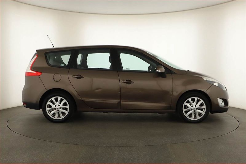 Renault Grand Scénic (2010) 1.9 dCi, Serv.kniha, po STK - fotka 6 z 13