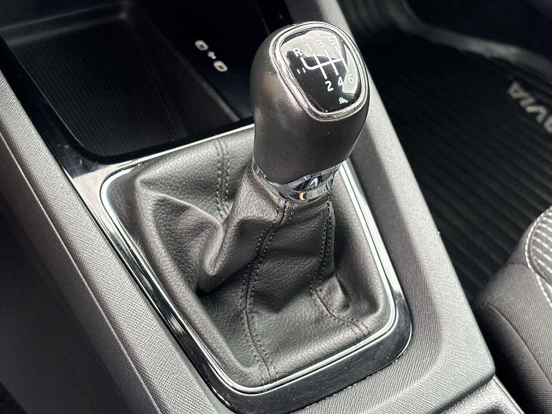 Škoda Octavia (2021) Combi 2.0 TDI Ambition+ - fotka 15 z 32