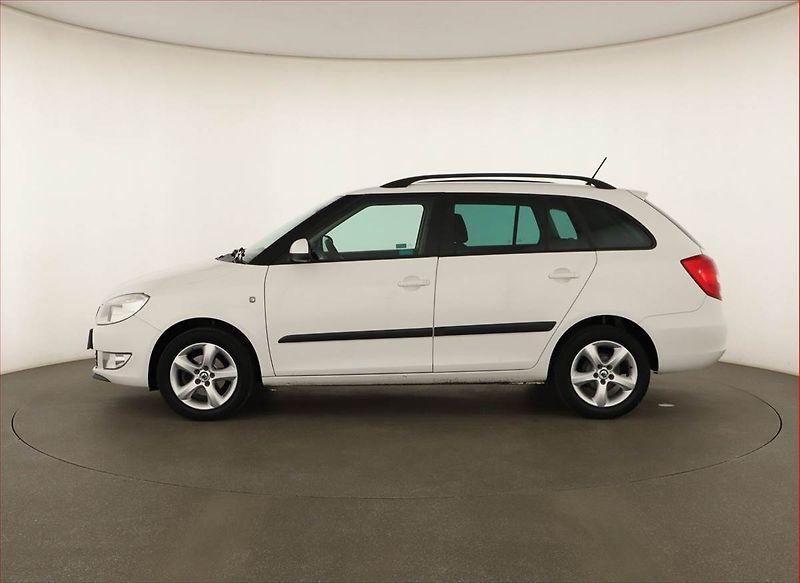 Škoda Fabia (2012) Ambition 1.2 TSI, Tempomat - fotka 3 z 12