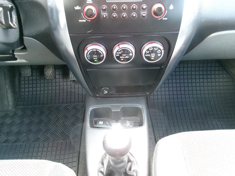 Suzuki SX4 (2007) 1,6i KLIMA VÝHŘEV - fotka 25 z 26