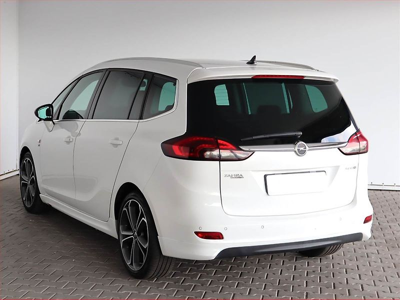 Opel Zafira (2015) 1.6 CDTI, Serv.kniha, Tempomat - fotka 4 z 18