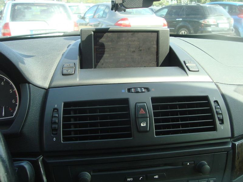 BMW X3 (2007) 3,0 SD Drive - fotka 16 z 19