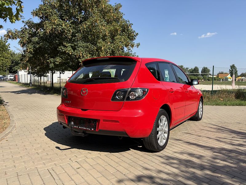 Mazda 3 1.6 Sport  - fotka 9 z 30