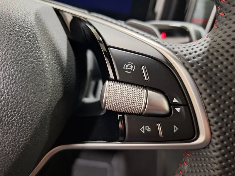 Škoda Kodiaq (2026) RS 2.0 TSI 4x4 195 kW 7Míst - fotka 14 z 31